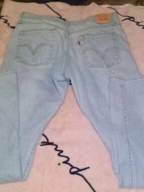 Levi's Women's Light Wash Jeans